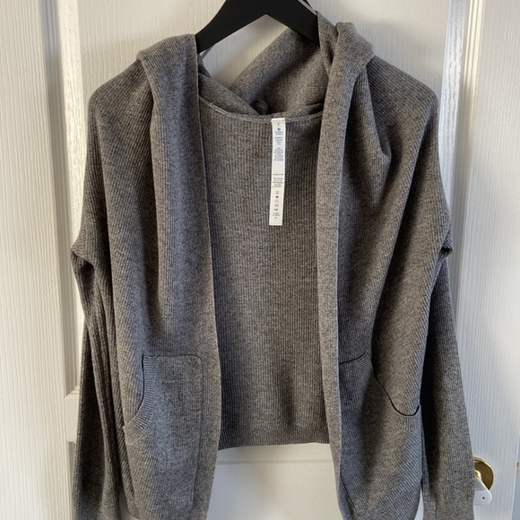 Lululemon Cabin Yogi Wrap Reversible Ribbed Cardigan - Picture 2 of 14